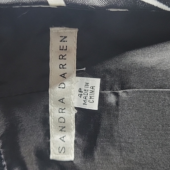 SANDRA‎ DARREN Black and White Large Beaded Floral Short Jacket 4P - Picture 7 of 7